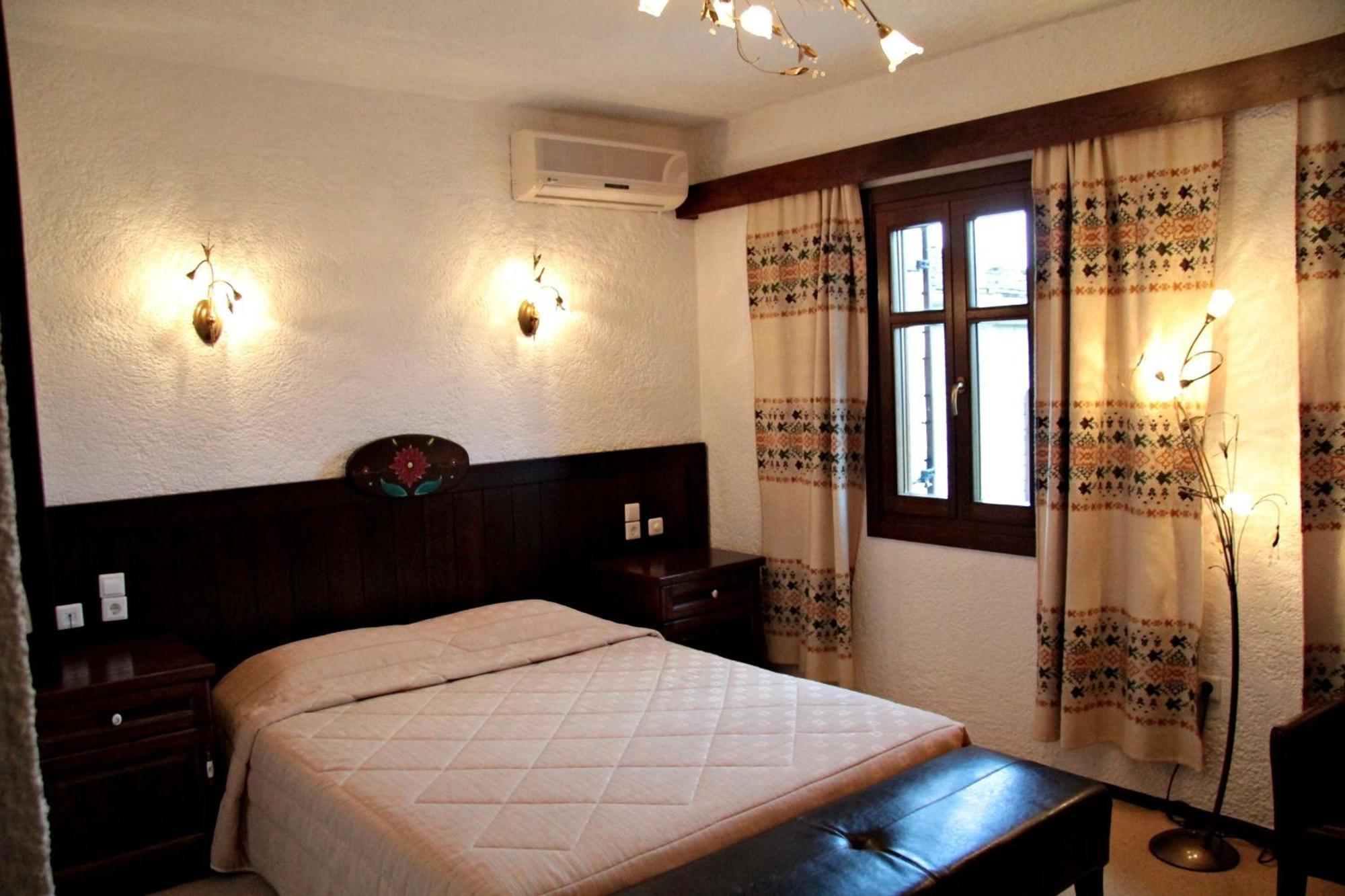 Hotel Taxiarches Aristi Exterior foto